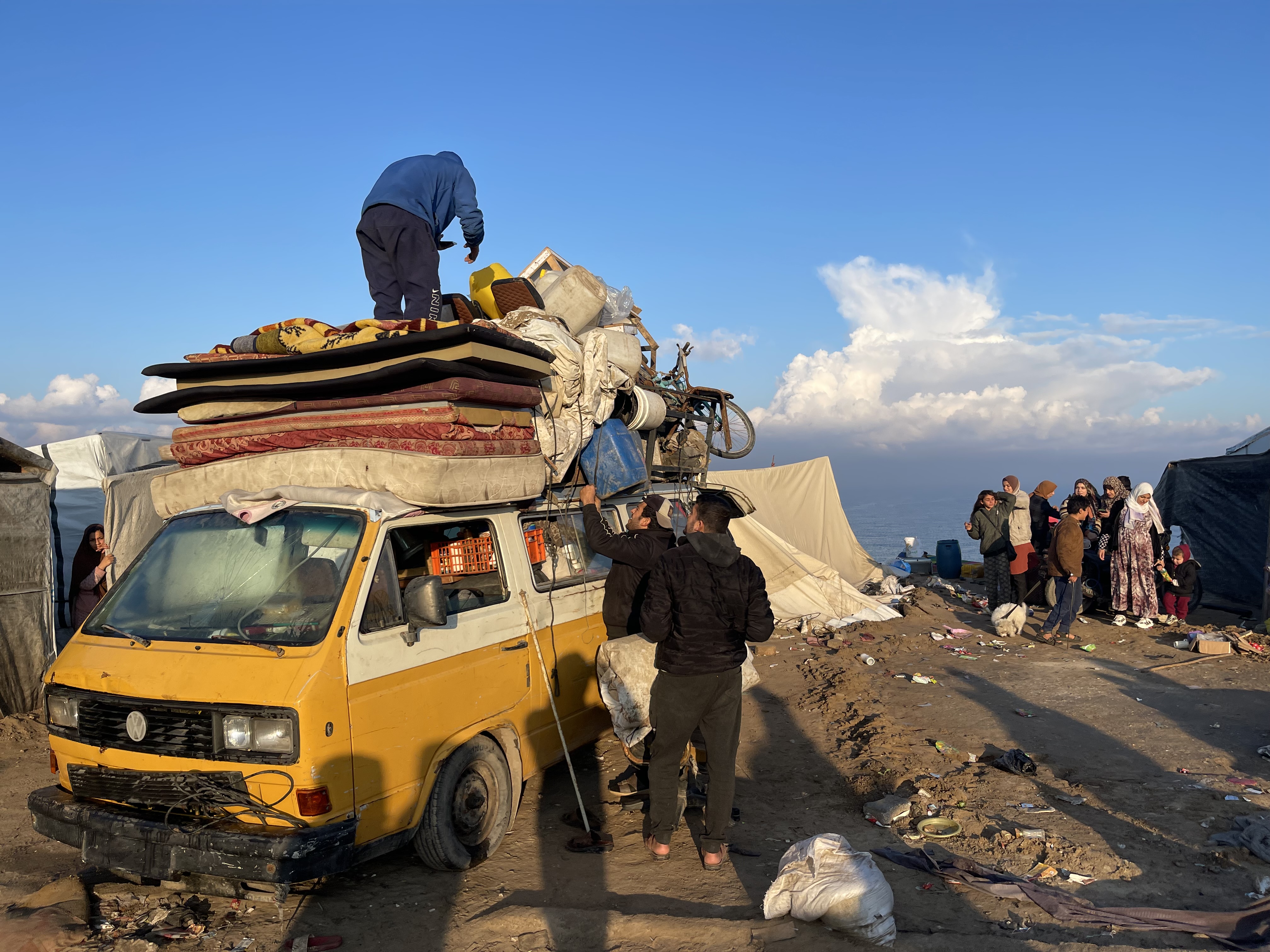 ICRC_JanuaryCeasefire_Walk back to northern Gaza5.JPG